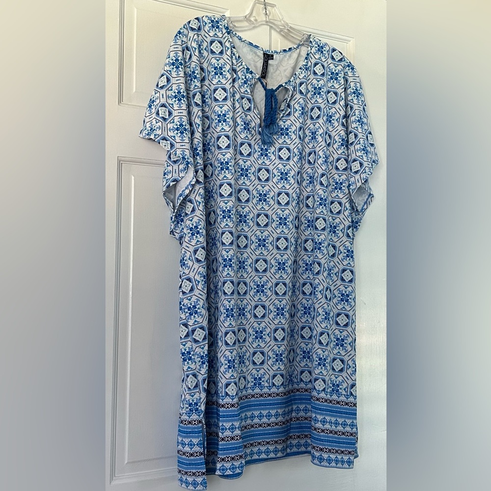 NWT AQUA ET SOL MEDIUM COVERUP - UPF 50